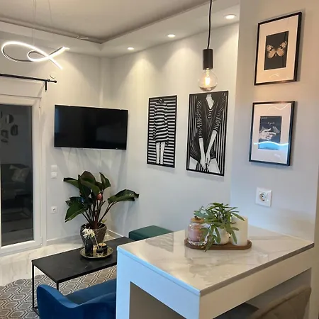 Hi Speed Wifi, Centre Flat *